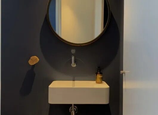 23